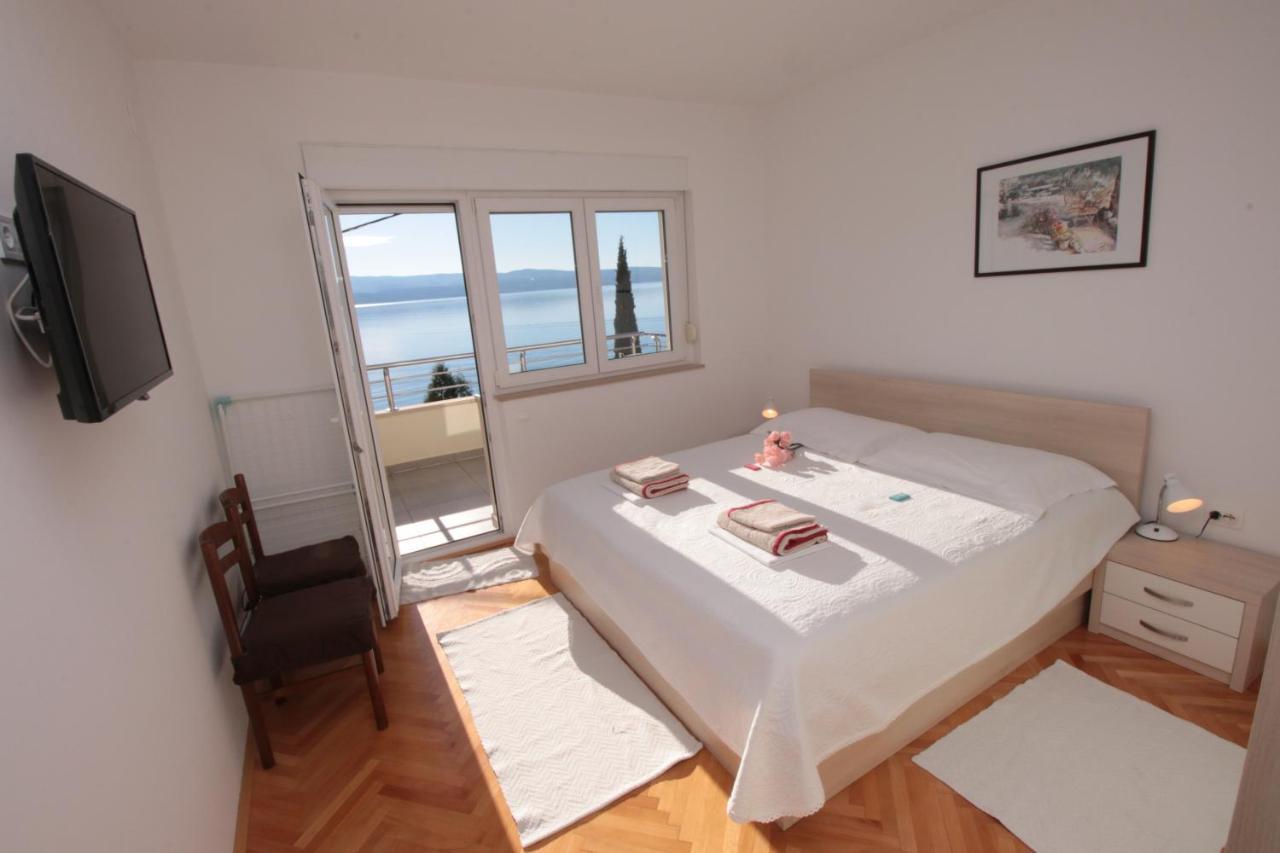 Apartmani Damir Livajic Оміш Екстер'єр фото