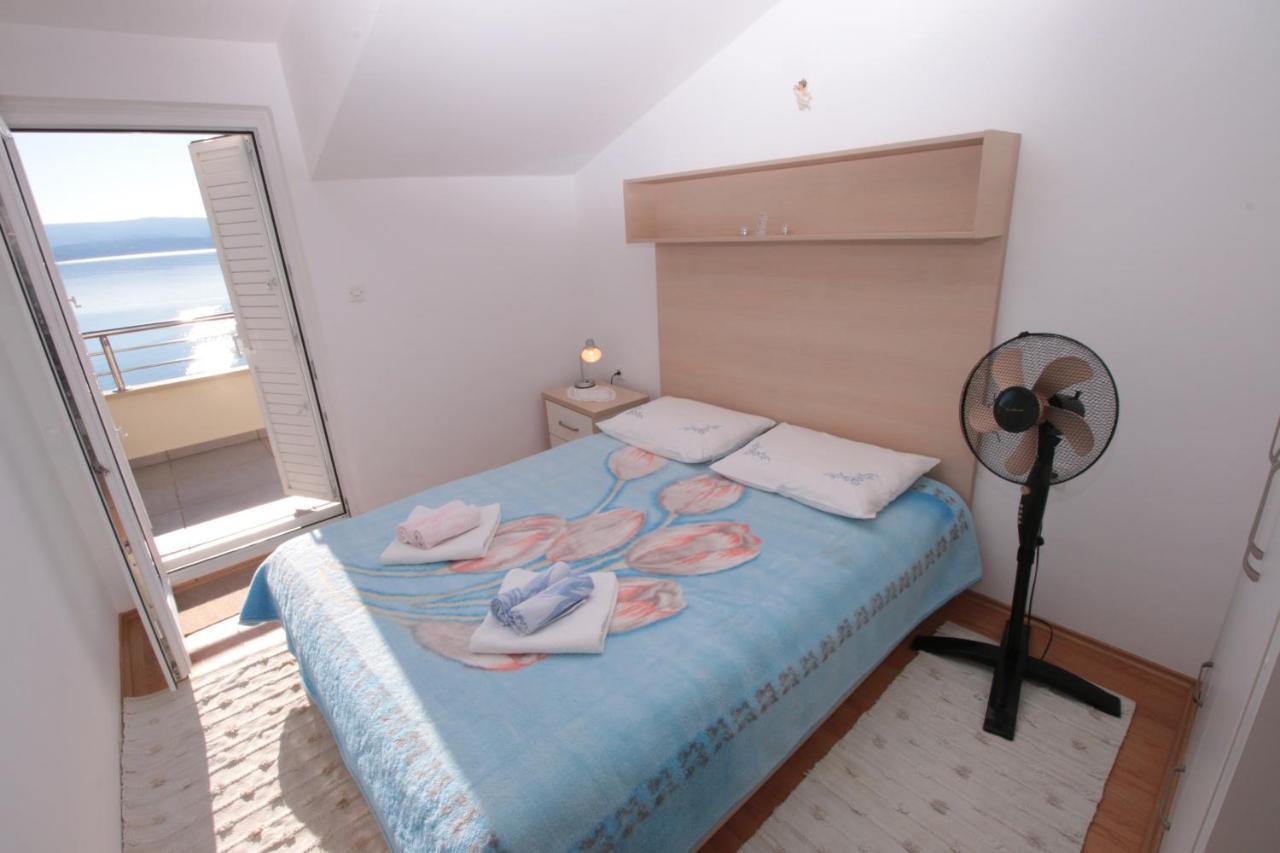 Apartmani Damir Livajic Оміш Екстер'єр фото